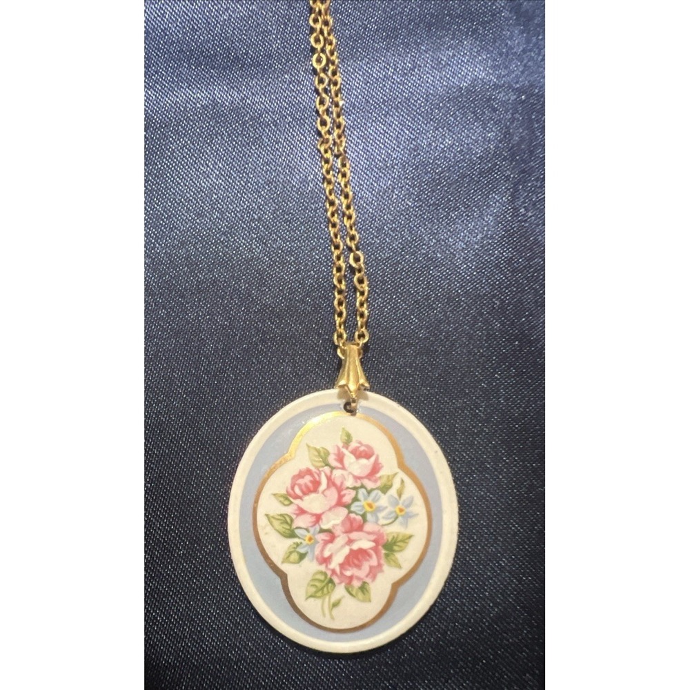 Vintage Avon Flowers in Bloom Porcelain Medallion 18"necklace